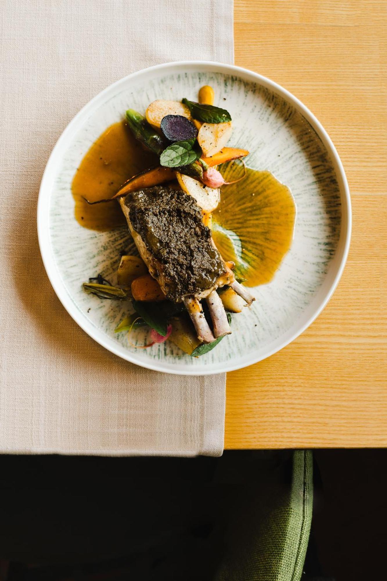 Logis Hotel Le Relais De La Poste Restaurant Le Fil Du Temps Thury-Harcourt-le-Hom エクステリア 写真