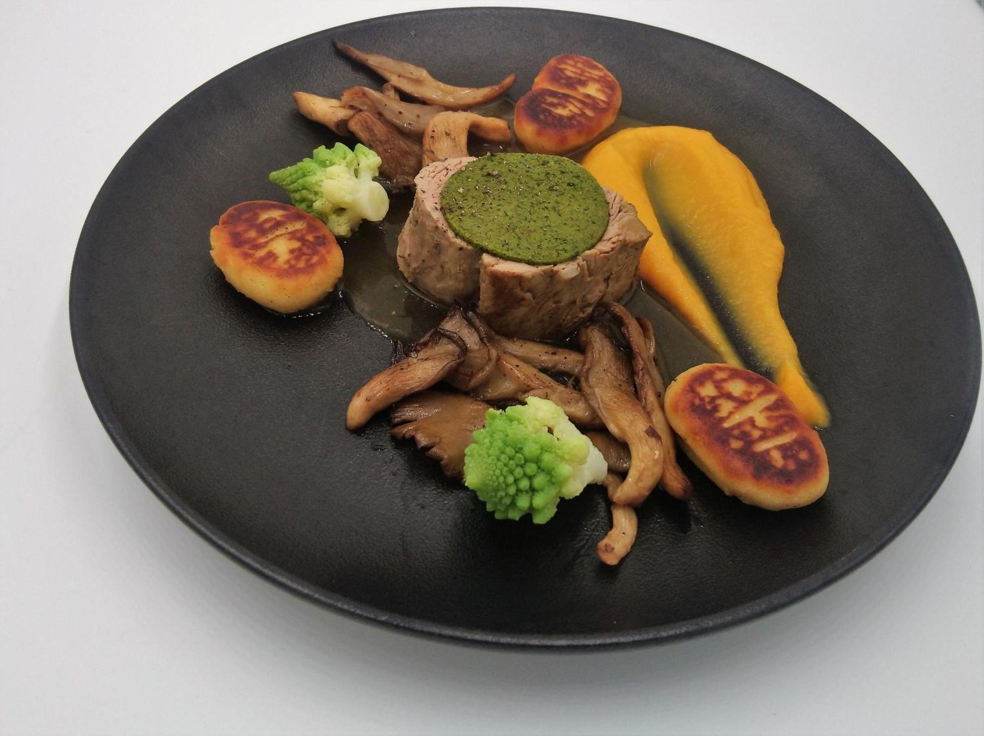 Logis Hotel Le Relais De La Poste Restaurant Le Fil Du Temps Thury-Harcourt-le-Hom エクステリア 写真